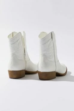 Best Pirce ???? Women's Matisse Footwear Pistol Western Boot White ???? -Vagabond Shoemakers Sales unnamed file 1013