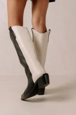 Outlet ???? Women's ALOHAS Mount Leather Cowboy Boot Black Cream ???? -Vagabond Shoemakers Sales unnamed file 1276