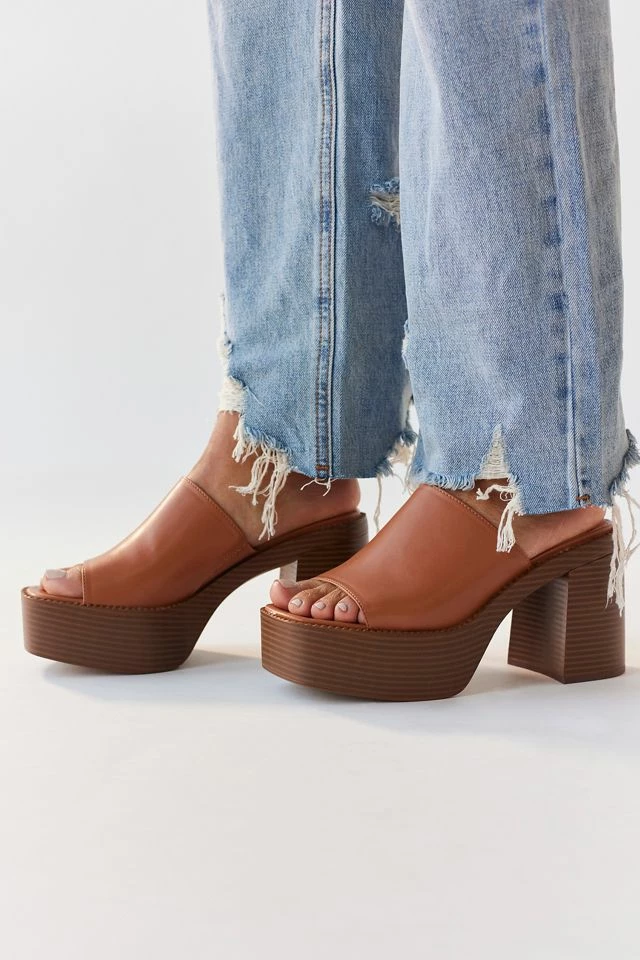 Flash Sale ✨ Urban Outfitters ???? Women's UO Paloma Mule Platform ???? Sandal Brown ✔️ 3 Flash Sale ✨ Urban Outfitters ???? Women's UO Paloma Mule Platform ???? Sandal Brown ✔️