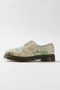Brand new ???? Women's Dr. Martens 1461 The Met Fuji Oxford Beige Multi ❤️