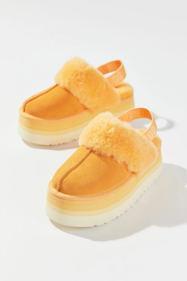 Brand new ???? Women's UGG Funkette Slipper Papaya Orange ???? 4 Brand new ???? Women's UGG Funkette Slipper Papaya Orange ???? - Image 2