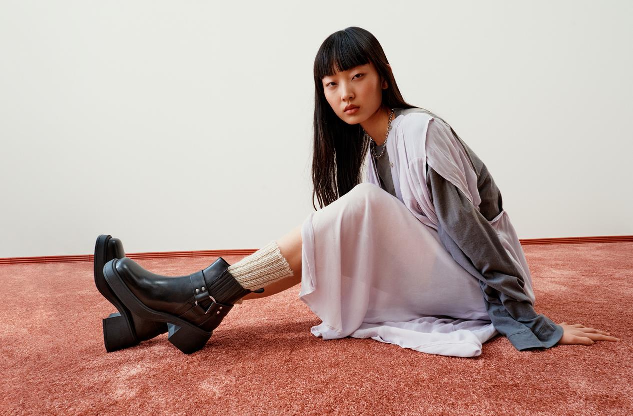 Dr. Martens Sales 1 Dr. Martens Sales -Vagabond Shoemakers Sales 10001